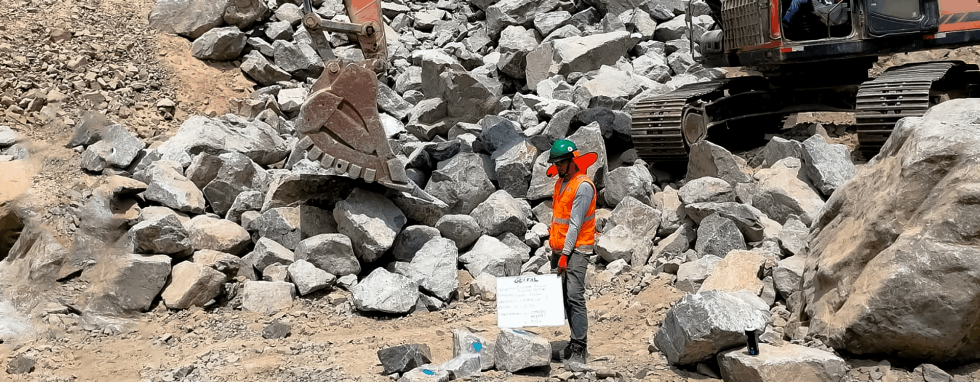 Muestreo de Roca en Cantera